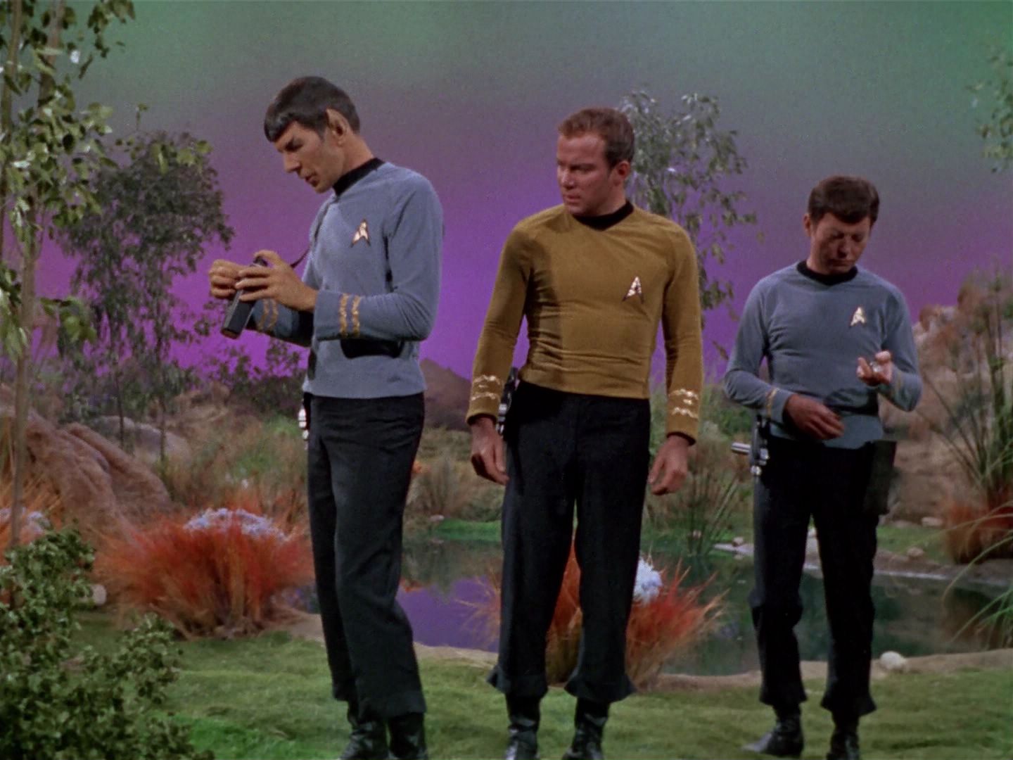 ariane179254_StarTrek_2x22_ByAnyOtherName_0038.jpg