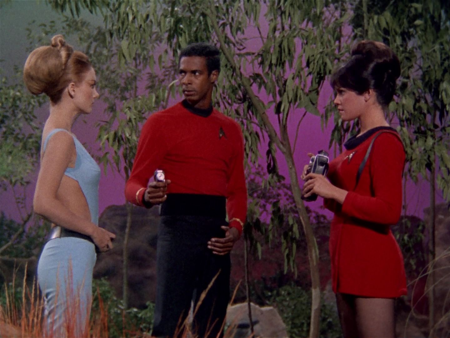 ariane179254_StarTrek_2x22_ByAnyOtherName_0103.jpg