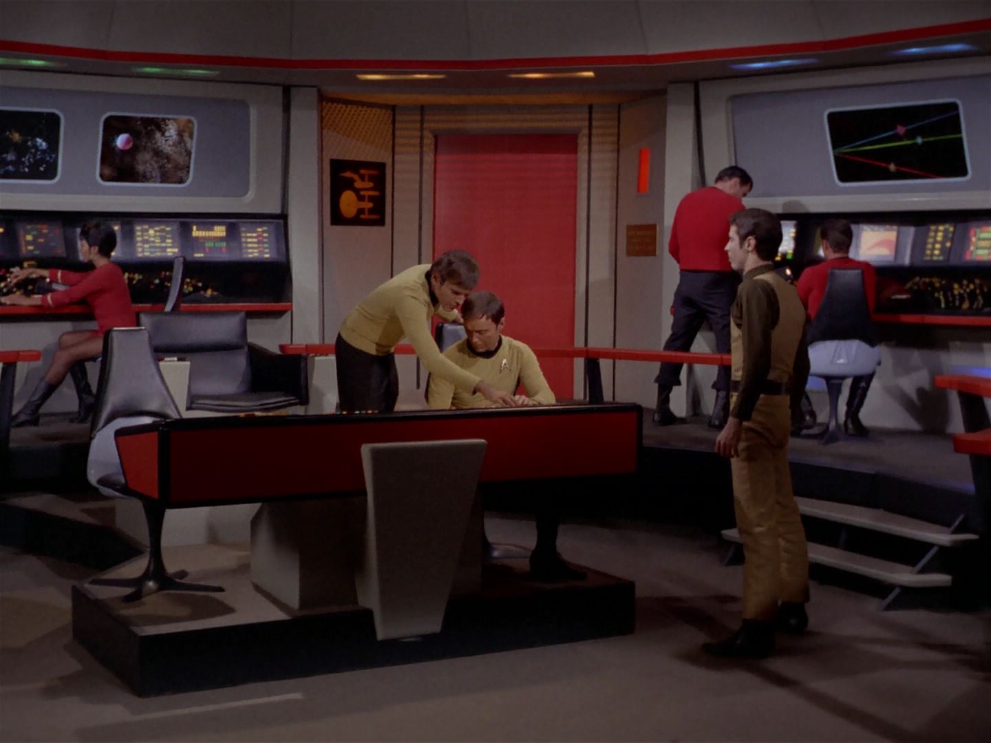 ariane179254_StarTrek_2x22_ByAnyOtherName_0346.jpg