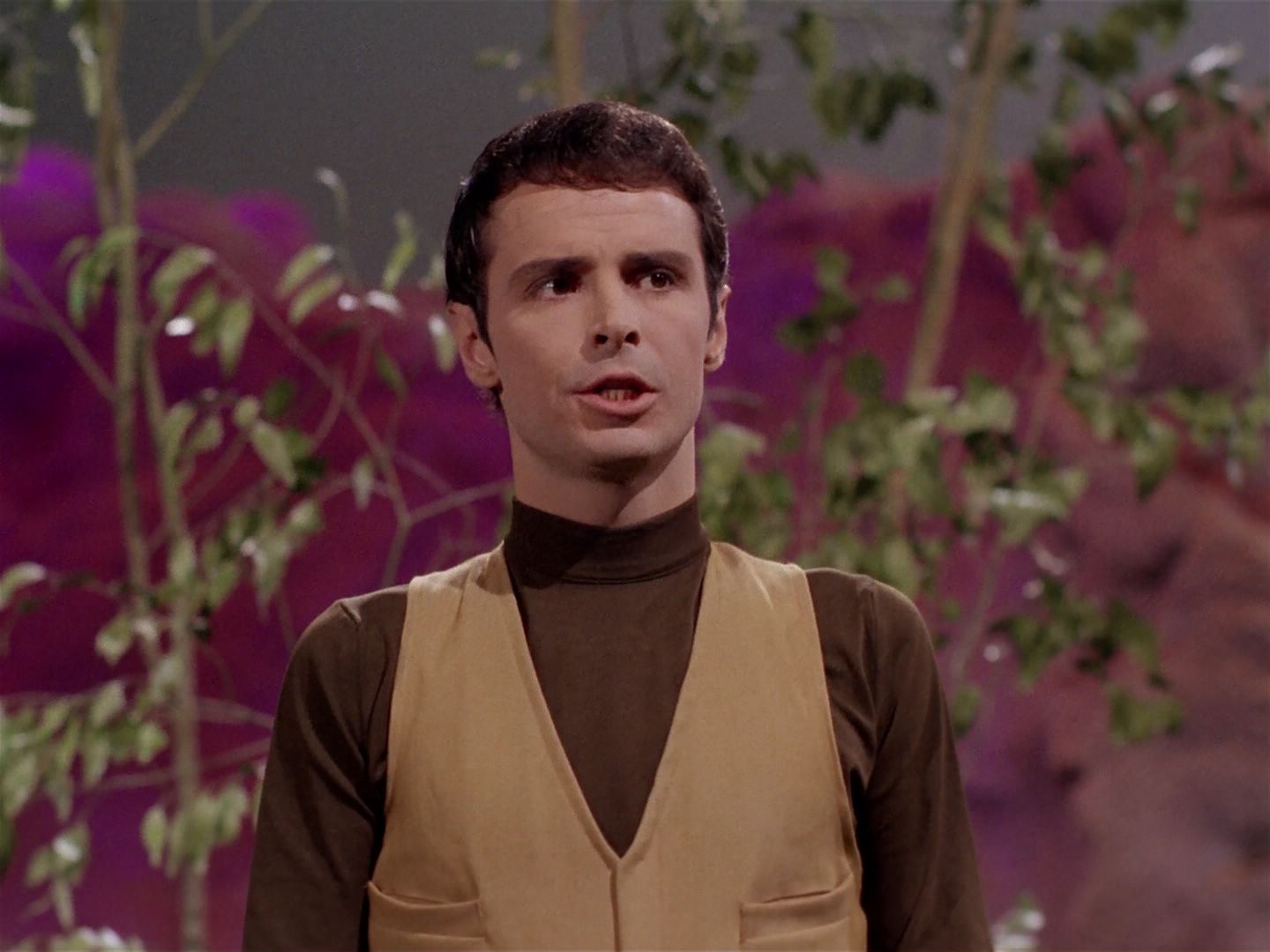 ariane179254_StarTrek_2x22_ByAnyOtherName_0508.jpg