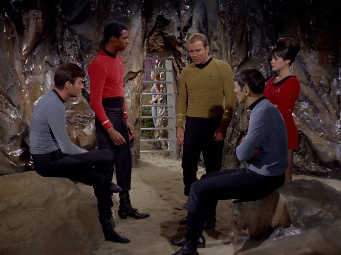 ariane179254_StarTrek_2x22_ByAnyOtherName_0660.jpg