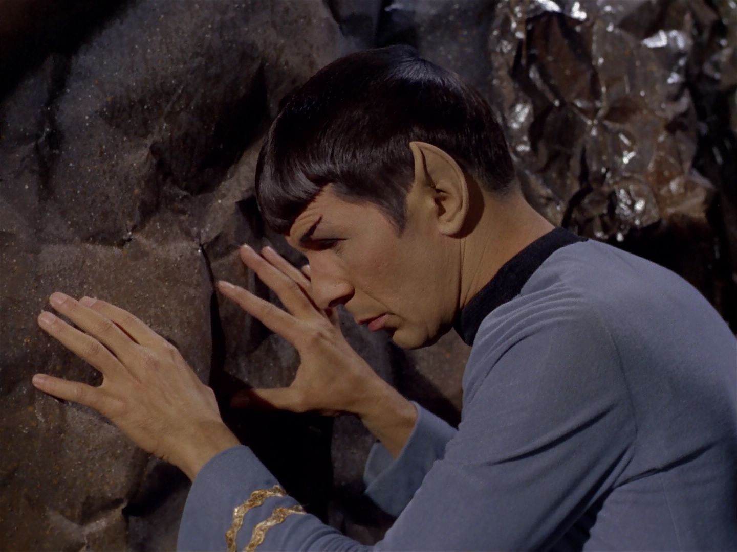 ariane179254_StarTrek_2x22_ByAnyOtherName_0718.jpg