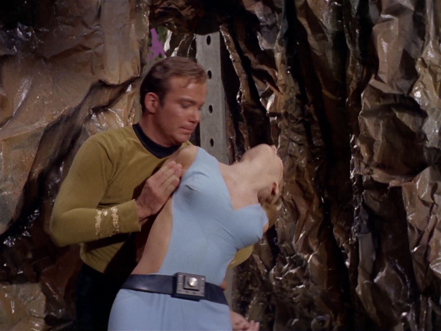 ariane179254_StarTrek_2x22_ByAnyOtherName_0750.jpg