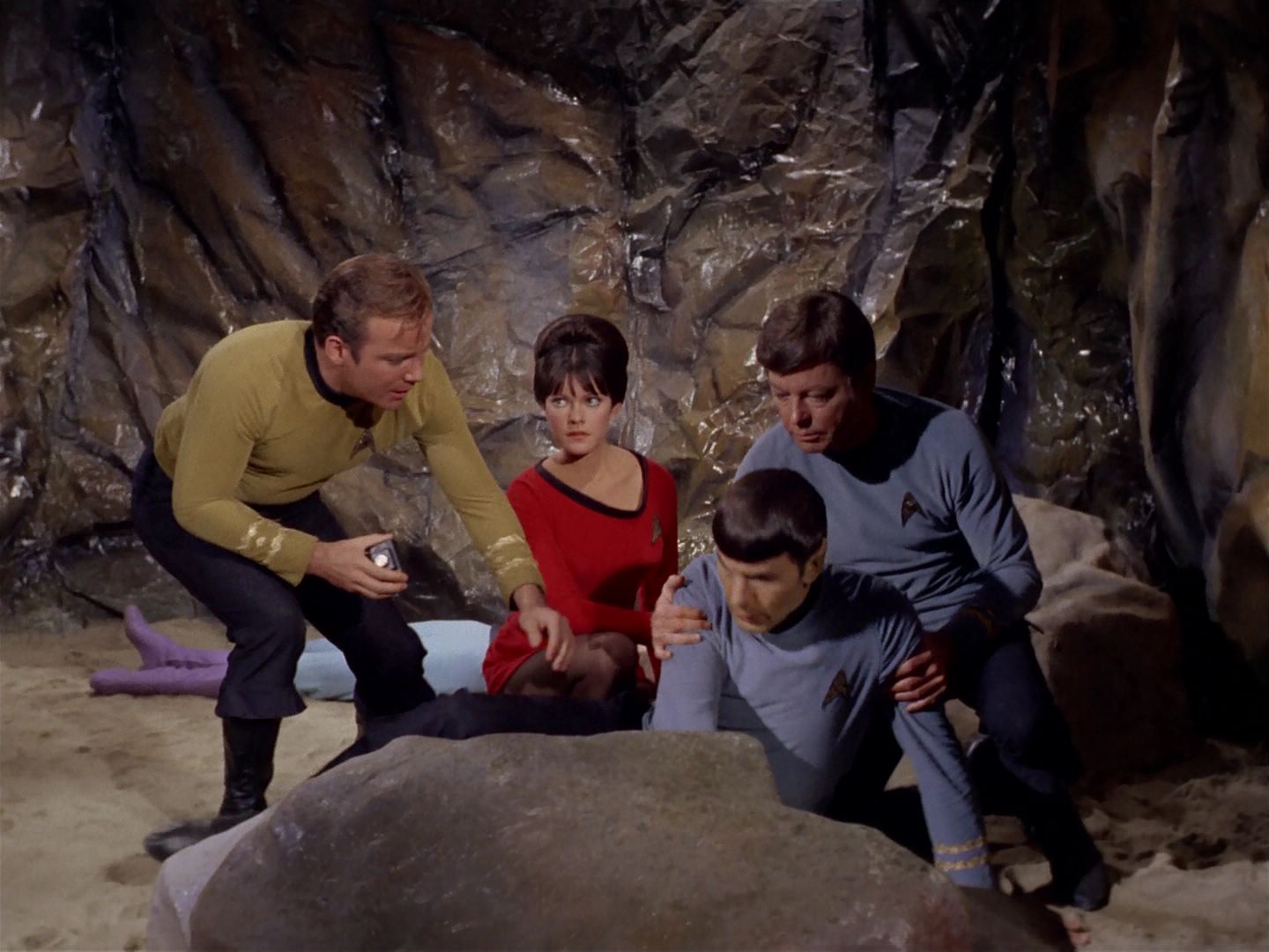 ariane179254_StarTrek_2x22_ByAnyOtherName_0770.jpg