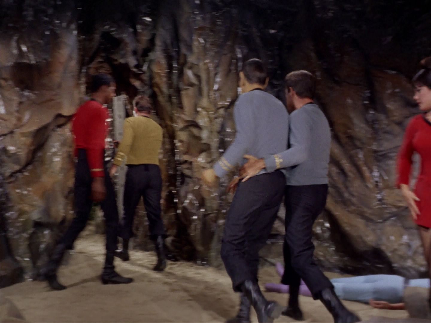 ariane179254_StarTrek_2x22_ByAnyOtherName_0775.jpg