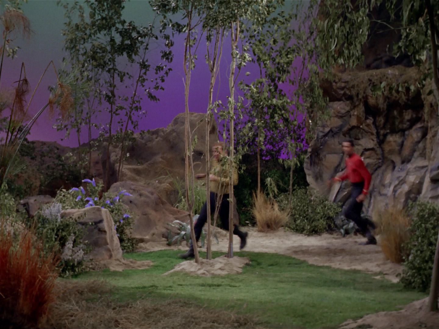 ariane179254_StarTrek_2x22_ByAnyOtherName_0779.jpg