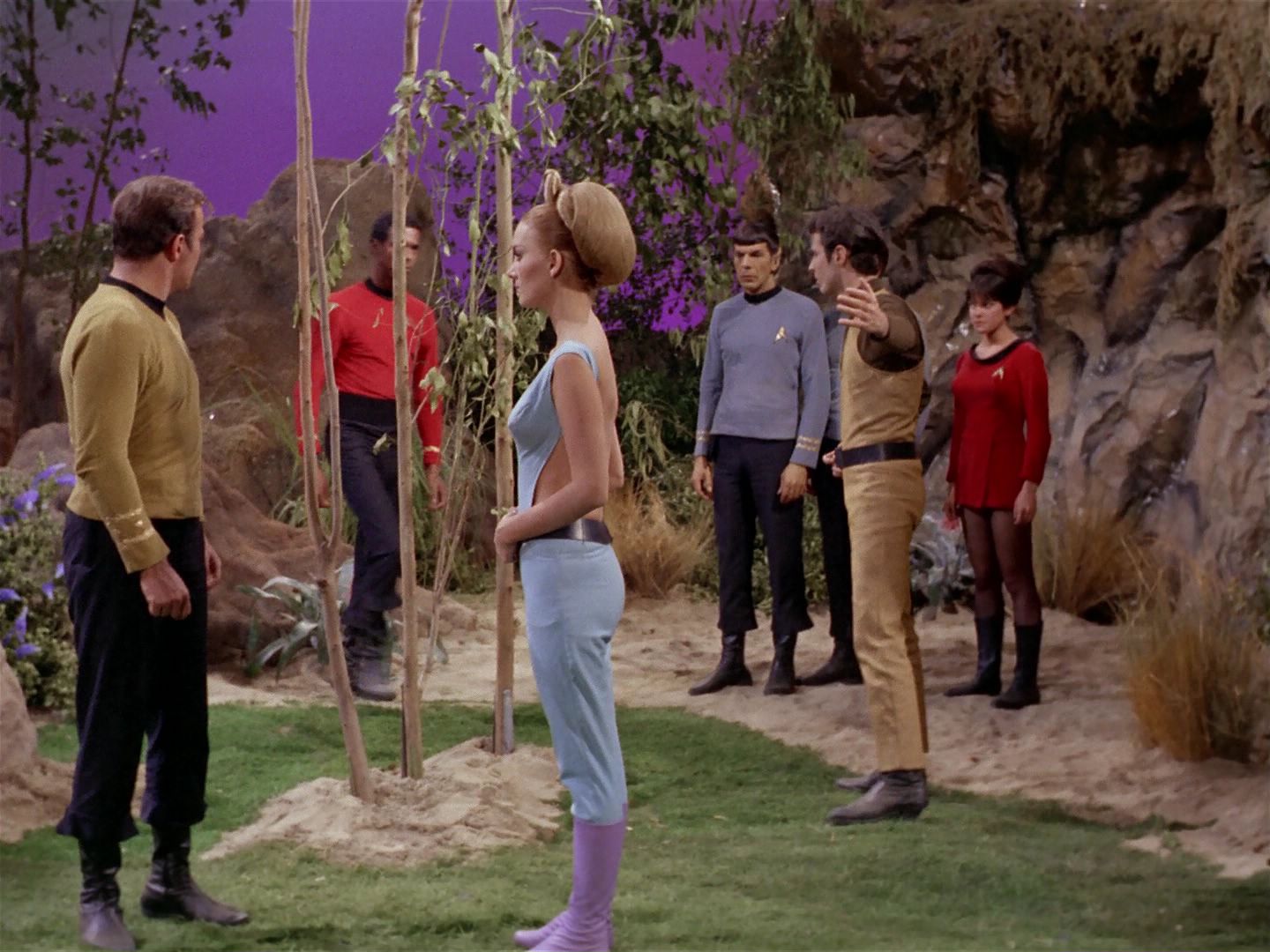 ariane179254_StarTrek_2x22_ByAnyOtherName_0808.jpg