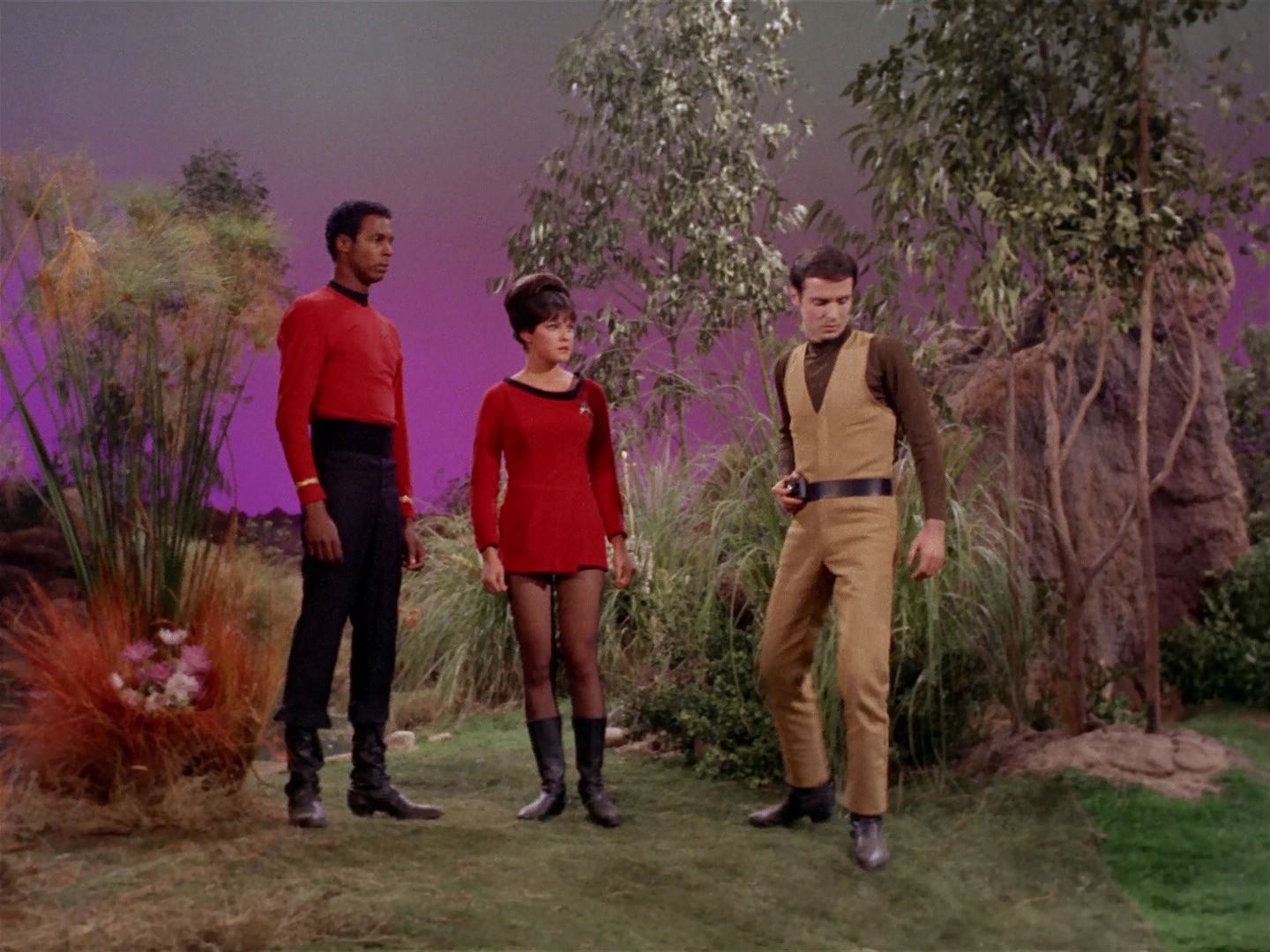 ariane179254_StarTrek_2x22_ByAnyOtherName_0869.jpg