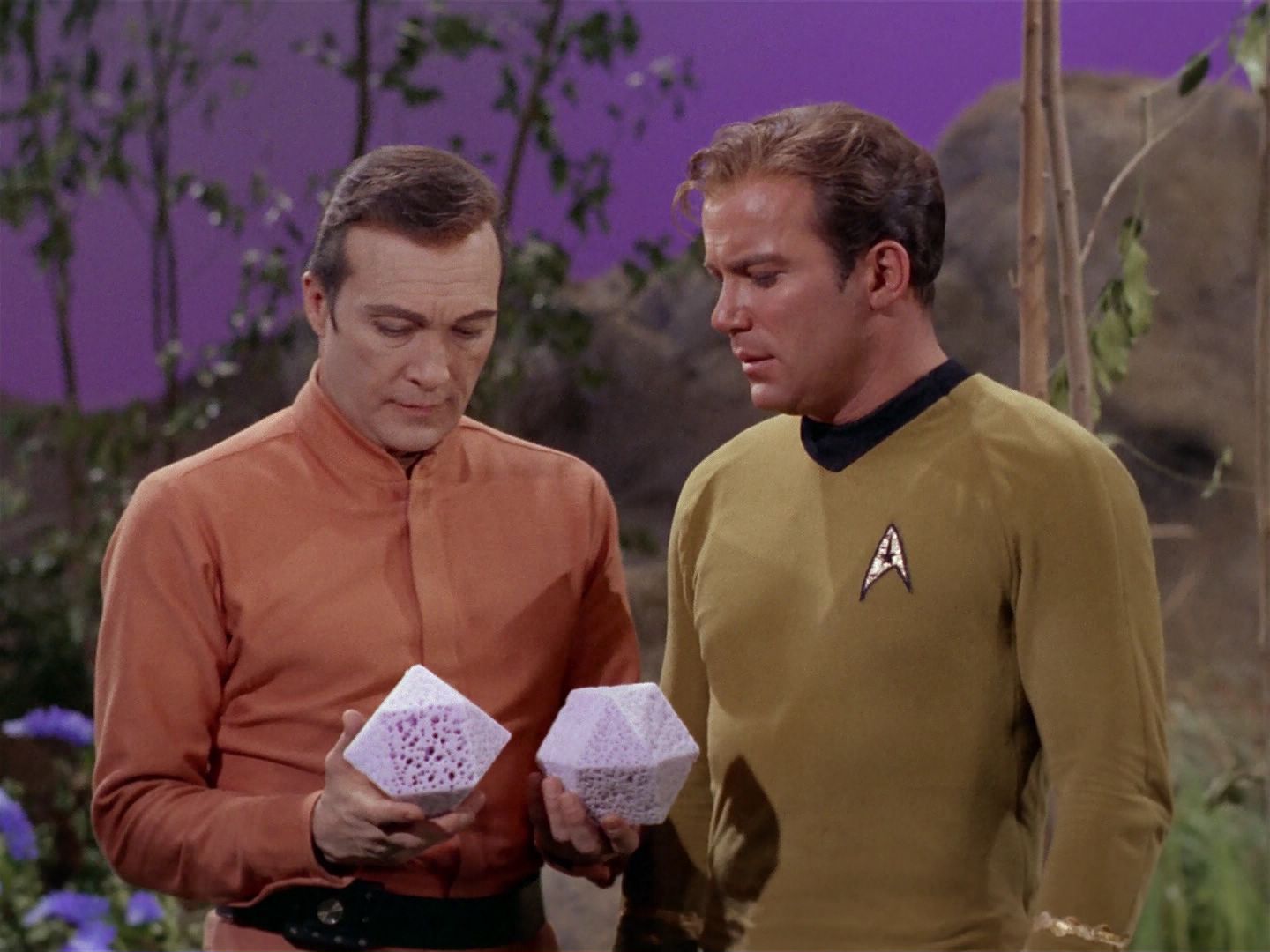 ariane179254_StarTrek_2x22_ByAnyOtherName_0905.jpg