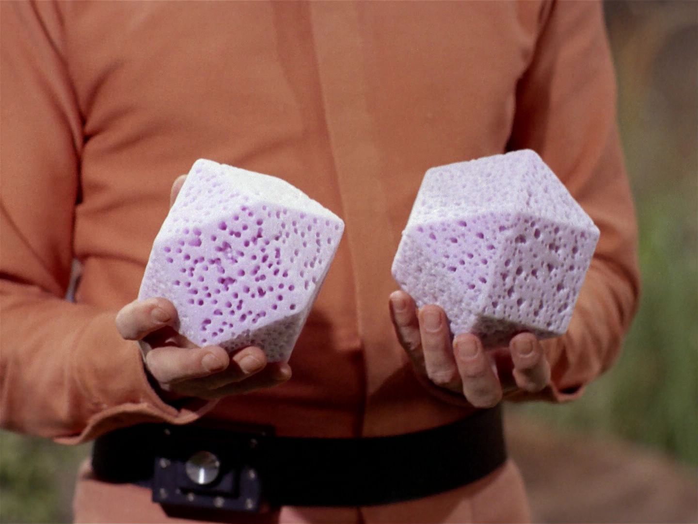 ariane179254_StarTrek_2x22_ByAnyOtherName_0916.jpg