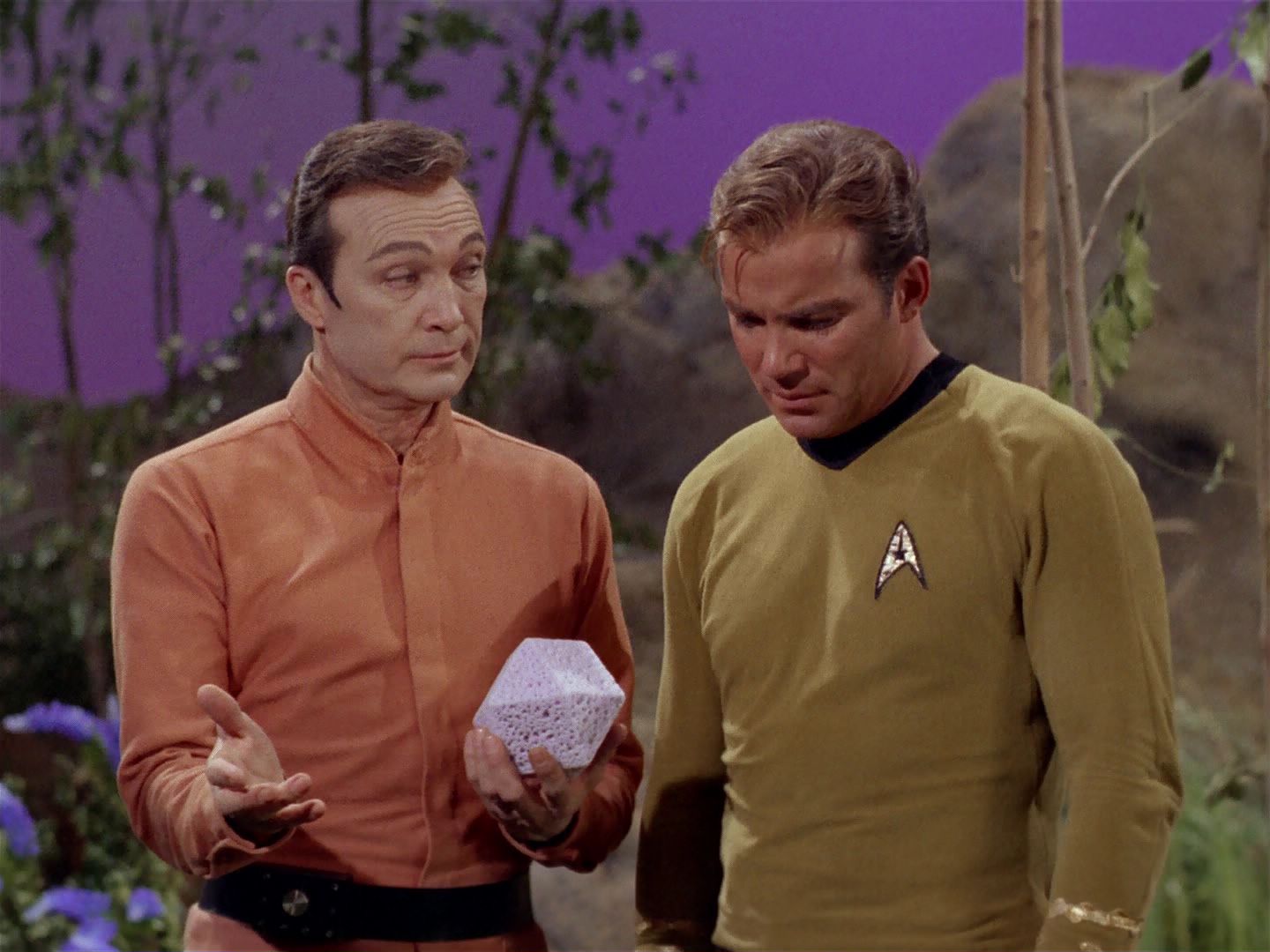 ariane179254_StarTrek_2x22_ByAnyOtherName_0936.jpg