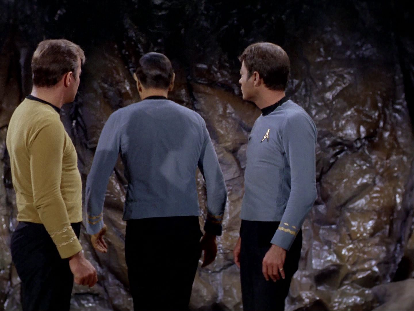 ariane179254_StarTrek_2x22_ByAnyOtherName_1022.jpg