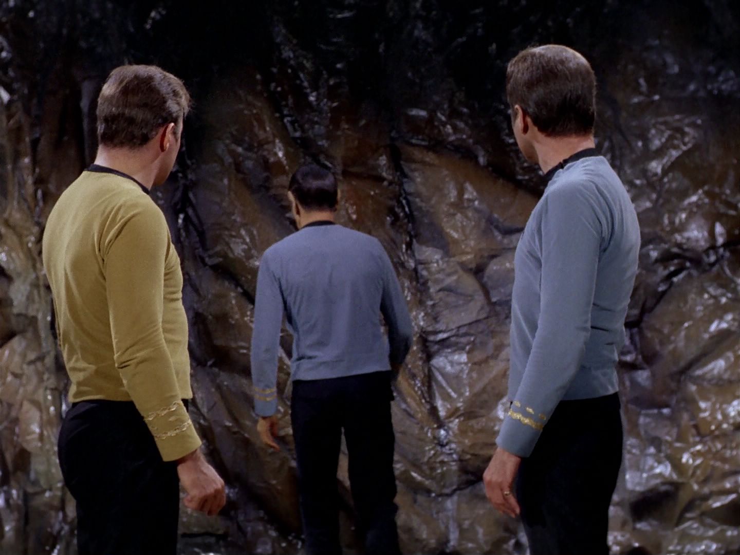 ariane179254_StarTrek_2x22_ByAnyOtherName_1025.jpg