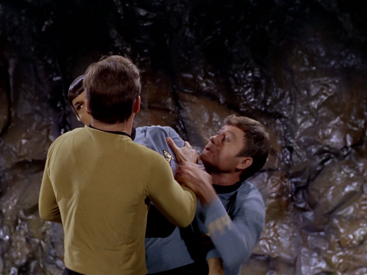 ariane179254_StarTrek_2x22_ByAnyOtherName_1182.jpg