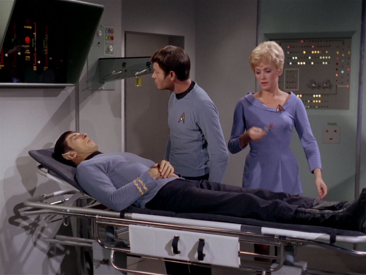 ariane179254_StarTrek_2x22_ByAnyOtherName_1287.jpg