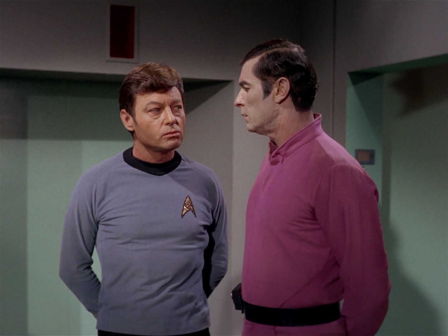ariane179254_StarTrek_2x22_ByAnyOtherName_1321.jpg