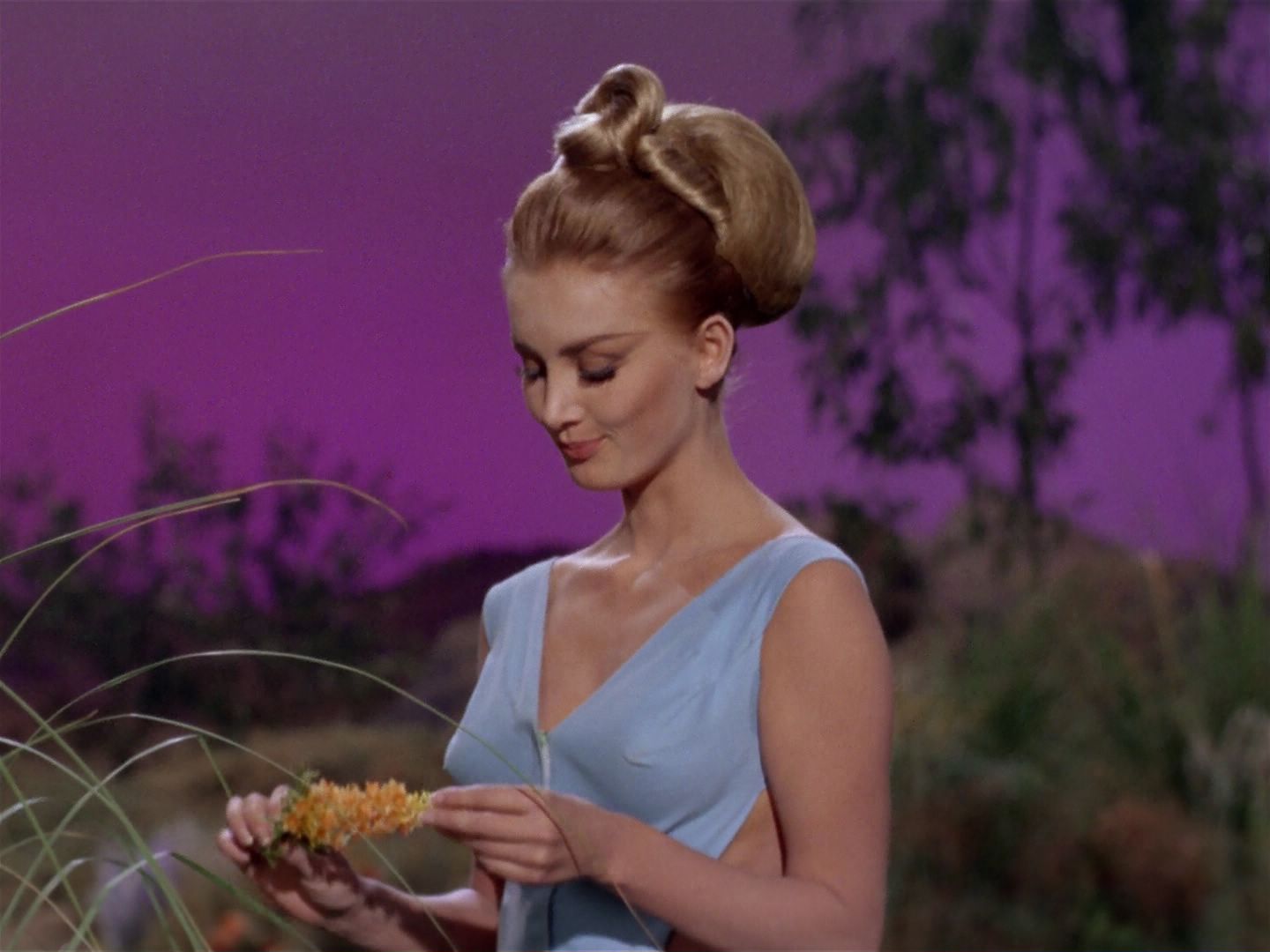 ariane179254_StarTrek_2x22_ByAnyOtherName_1371.jpg