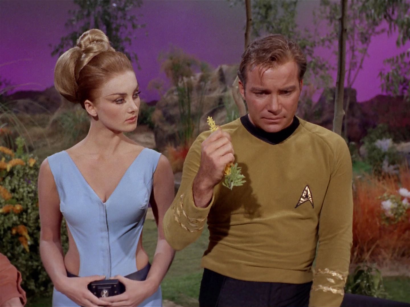 ariane179254_StarTrek_2x22_ByAnyOtherName_1417.jpg