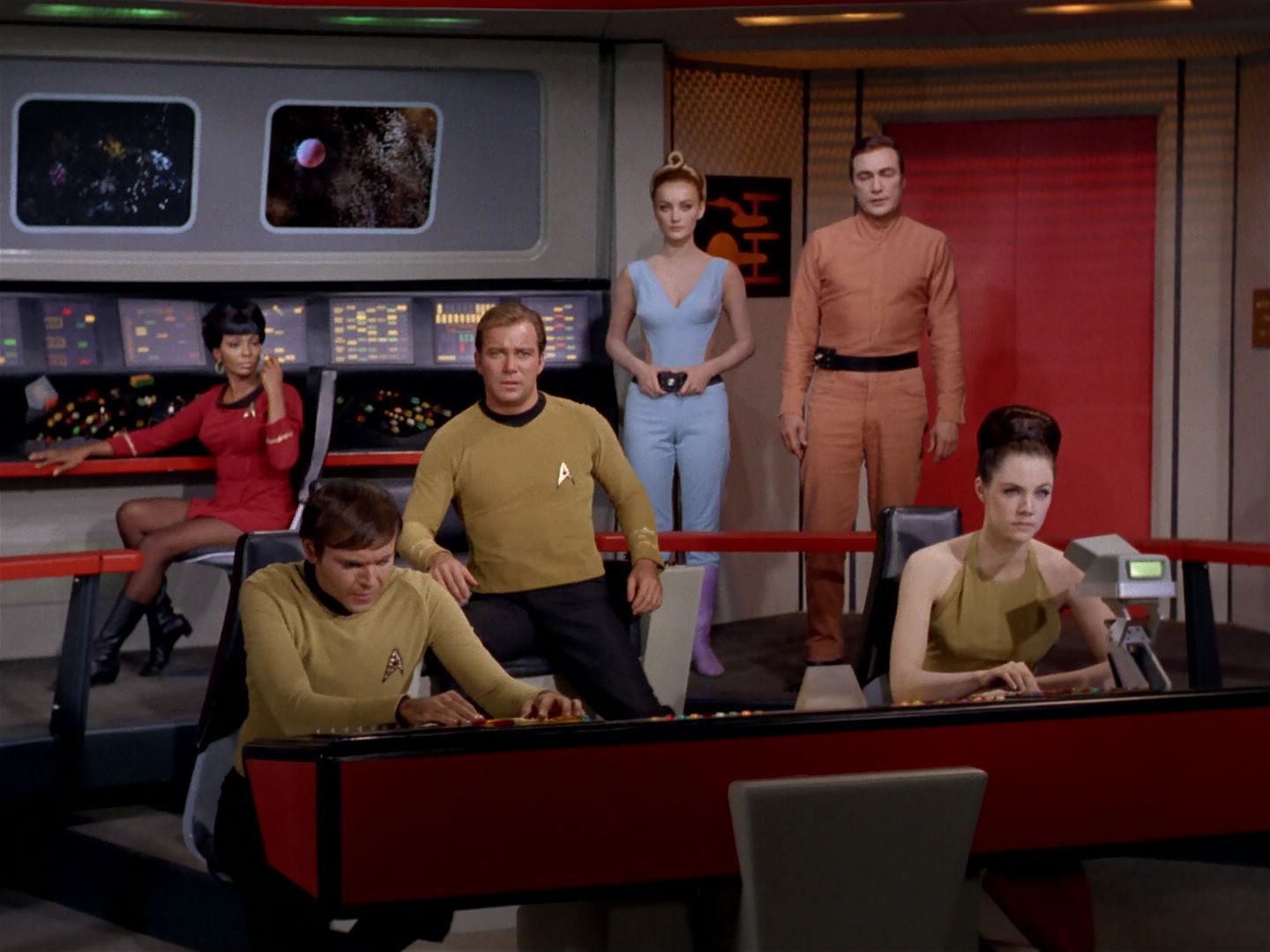 ariane179254_StarTrek_2x22_ByAnyOtherName_1427.jpg