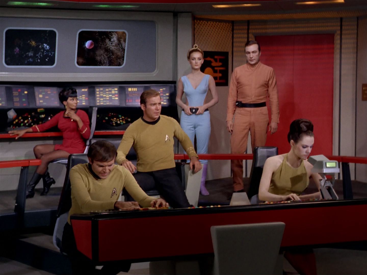 ariane179254_StarTrek_2x22_ByAnyOtherName_1429.jpg