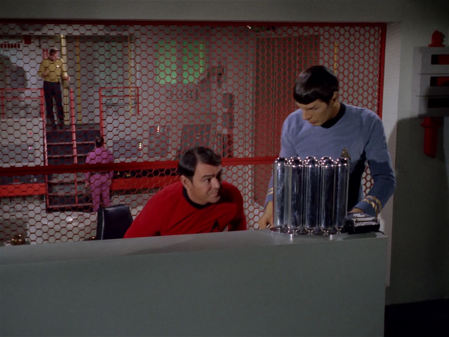 ariane179254_StarTrek_2x22_ByAnyOtherName_1552.jpg