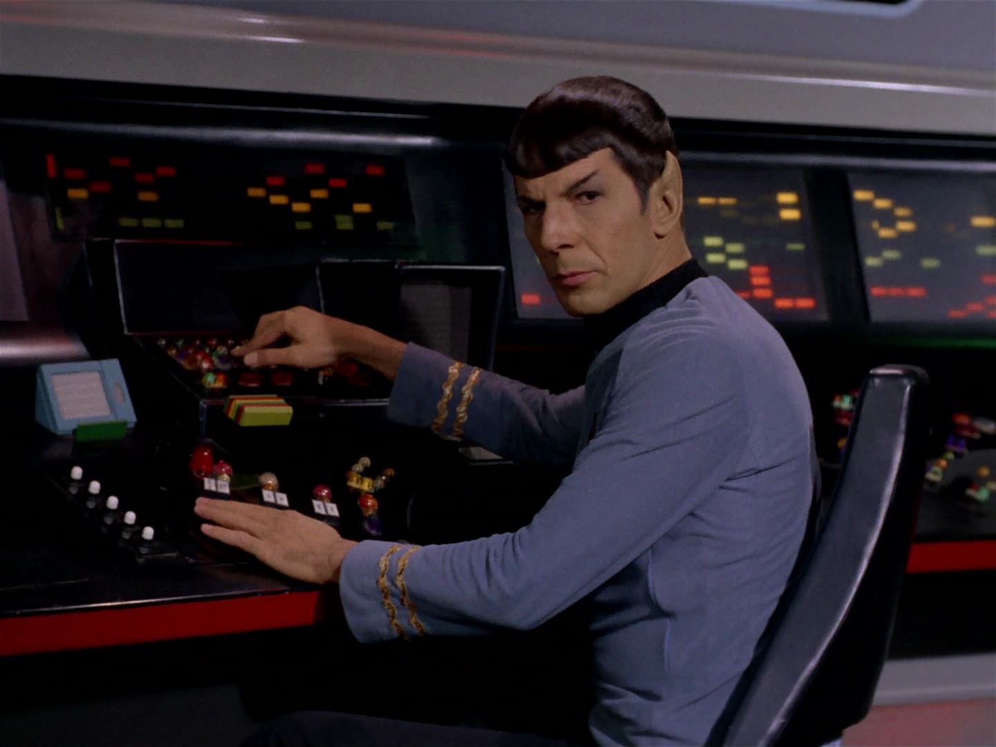 ariane179254_StarTrek_2x22_ByAnyOtherName_1635.jpg