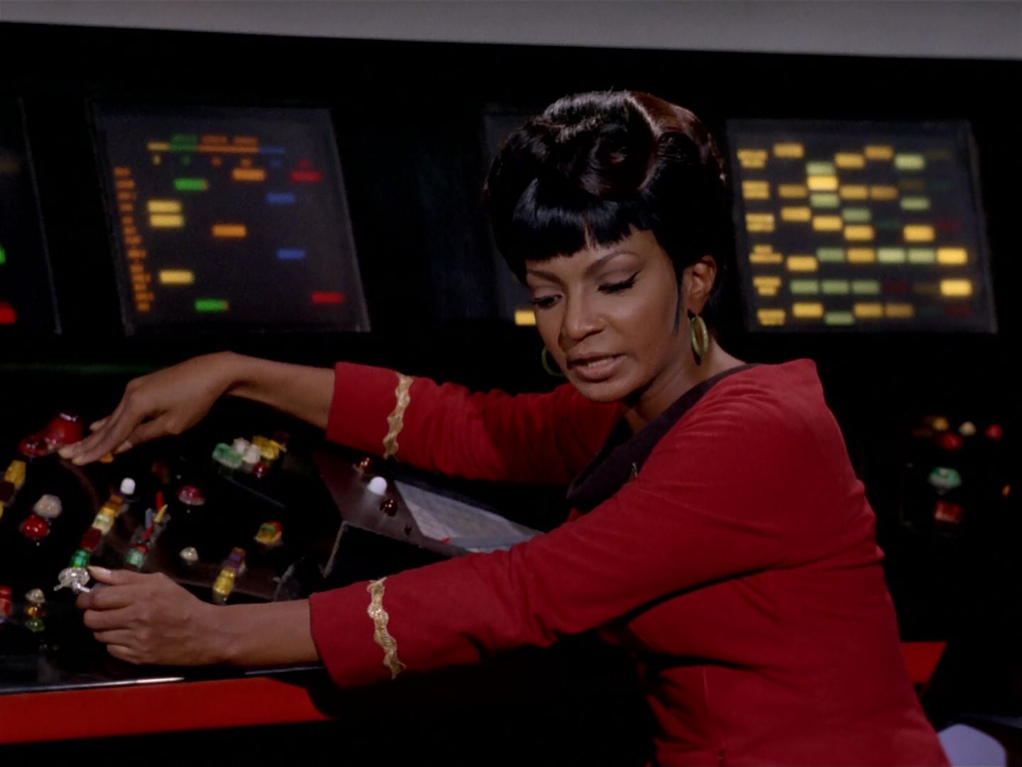 ariane179254_StarTrek_2x22_ByAnyOtherName_1781.jpg