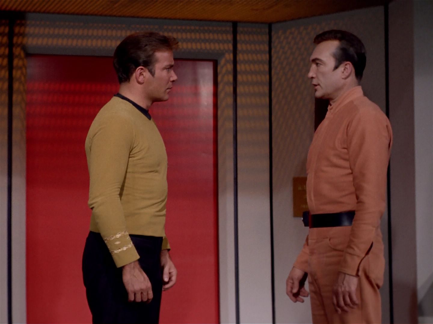ariane179254_StarTrek_2x22_ByAnyOtherName_1835.jpg
