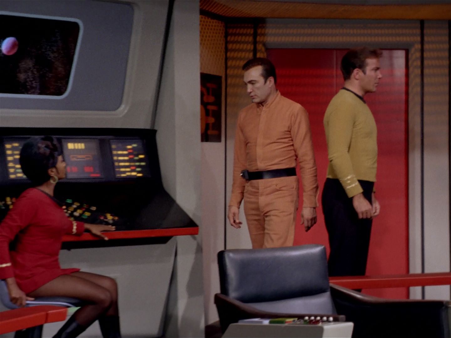 ariane179254_StarTrek_2x22_ByAnyOtherName_1854.jpg