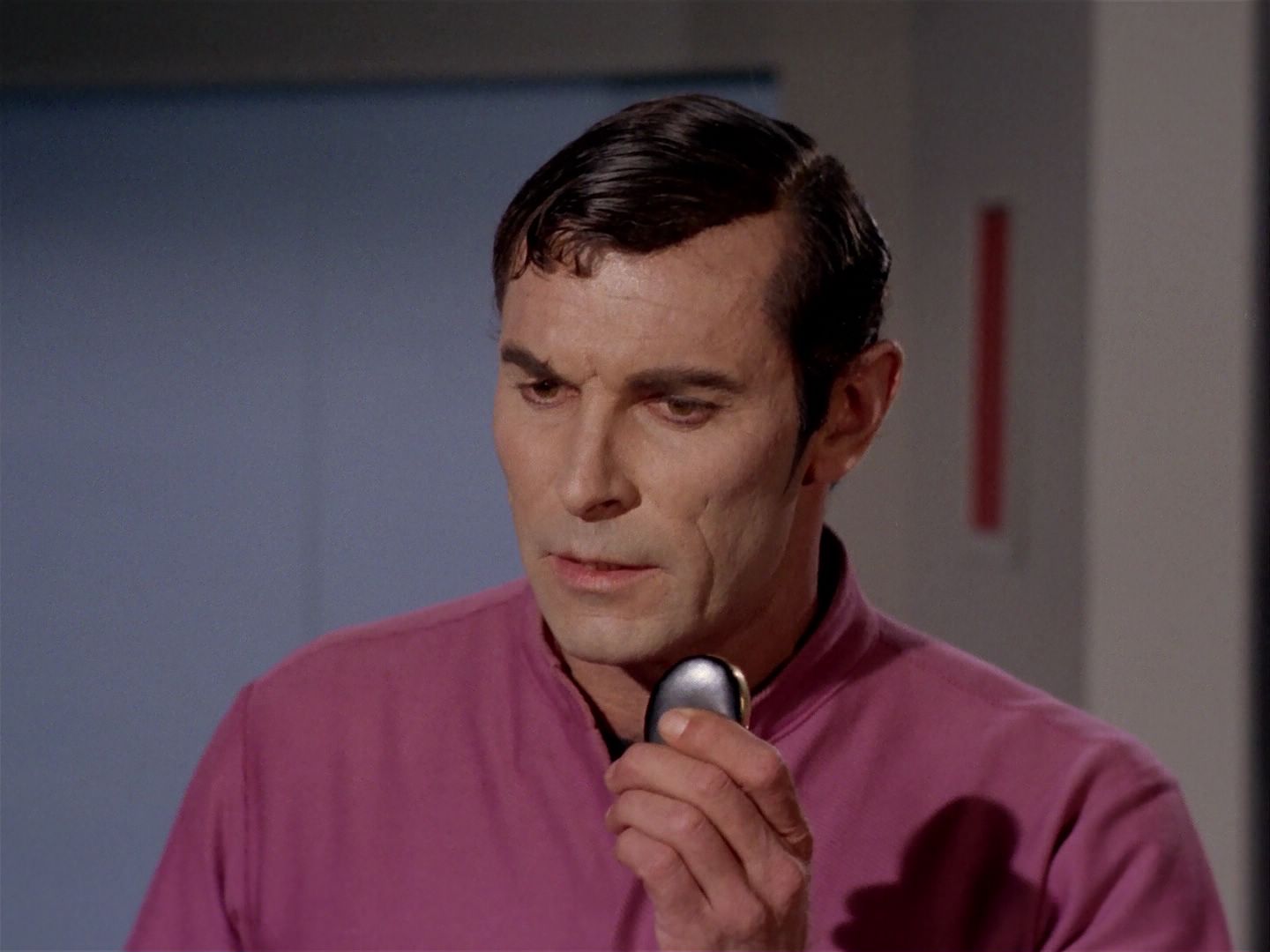 ariane179254_StarTrek_2x22_ByAnyOtherName_2010.jpg