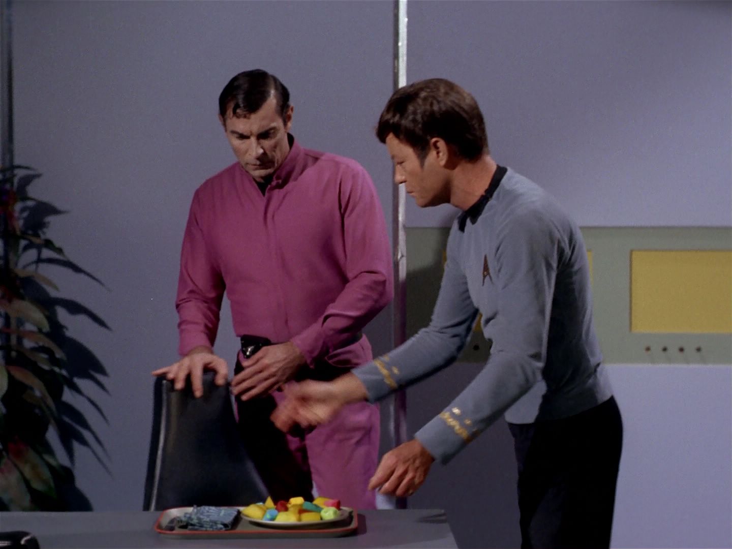 ariane179254_StarTrek_2x22_ByAnyOtherName_2046.jpg