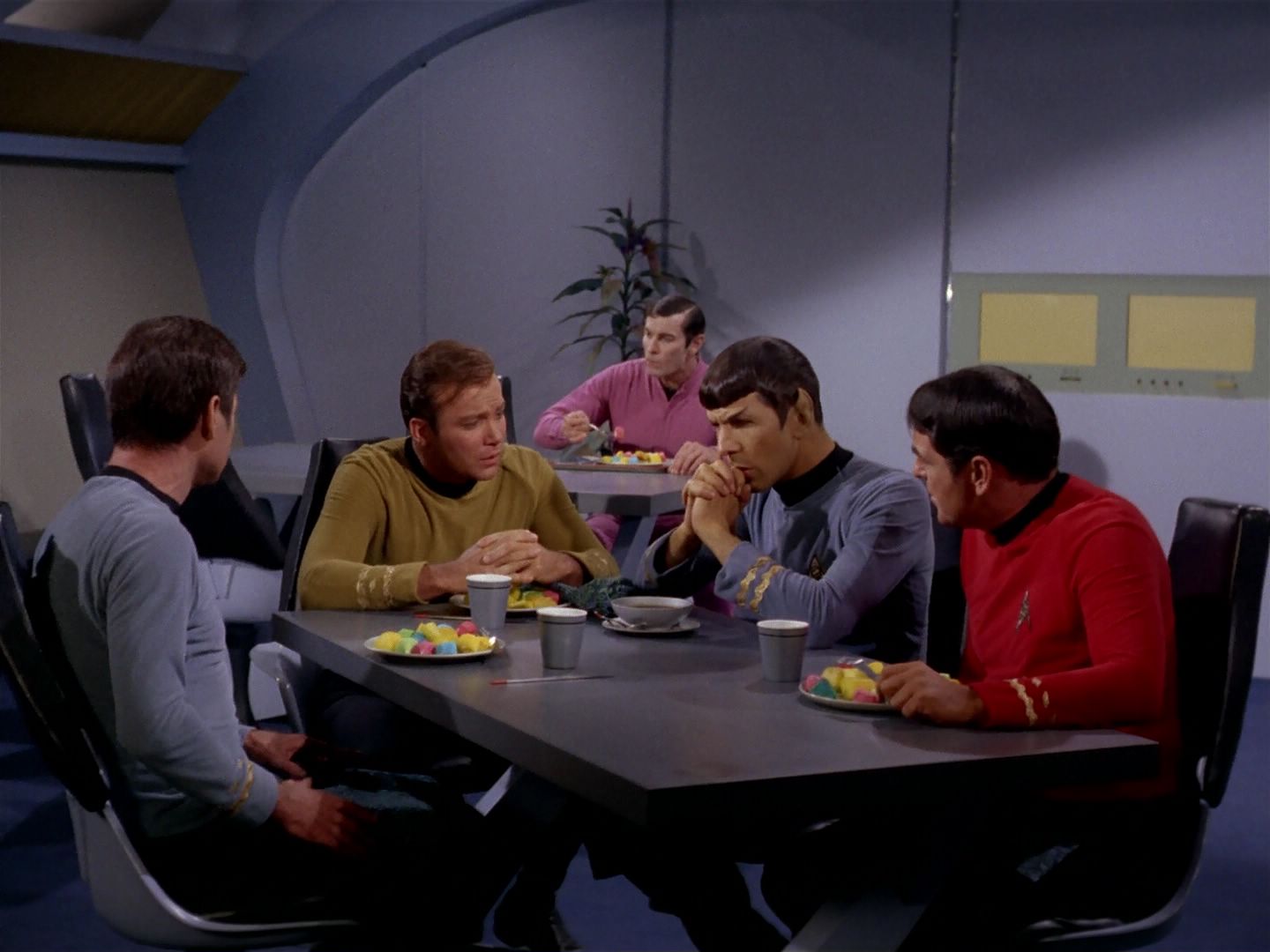 ariane179254_StarTrek_2x22_ByAnyOtherName_2095.jpg