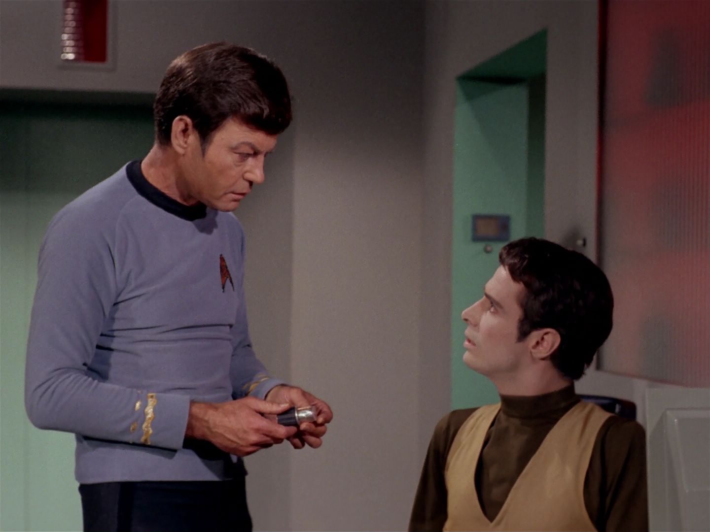 ariane179254_StarTrek_2x22_ByAnyOtherName_2199.jpg