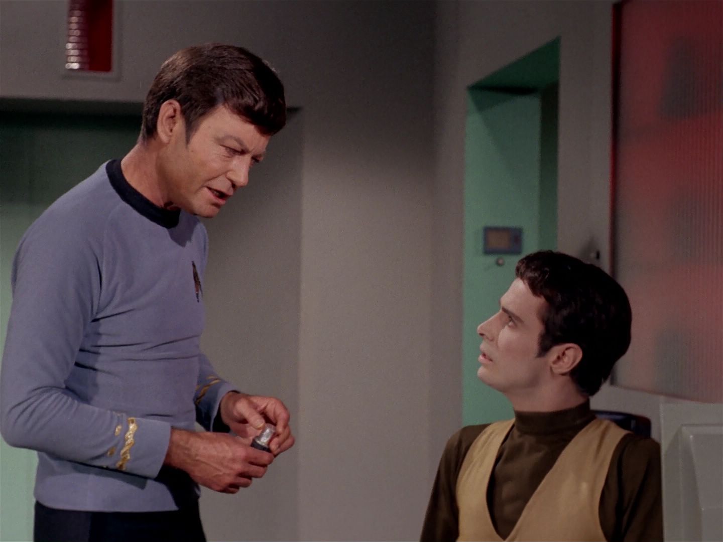 ariane179254_StarTrek_2x22_ByAnyOtherName_2201.jpg