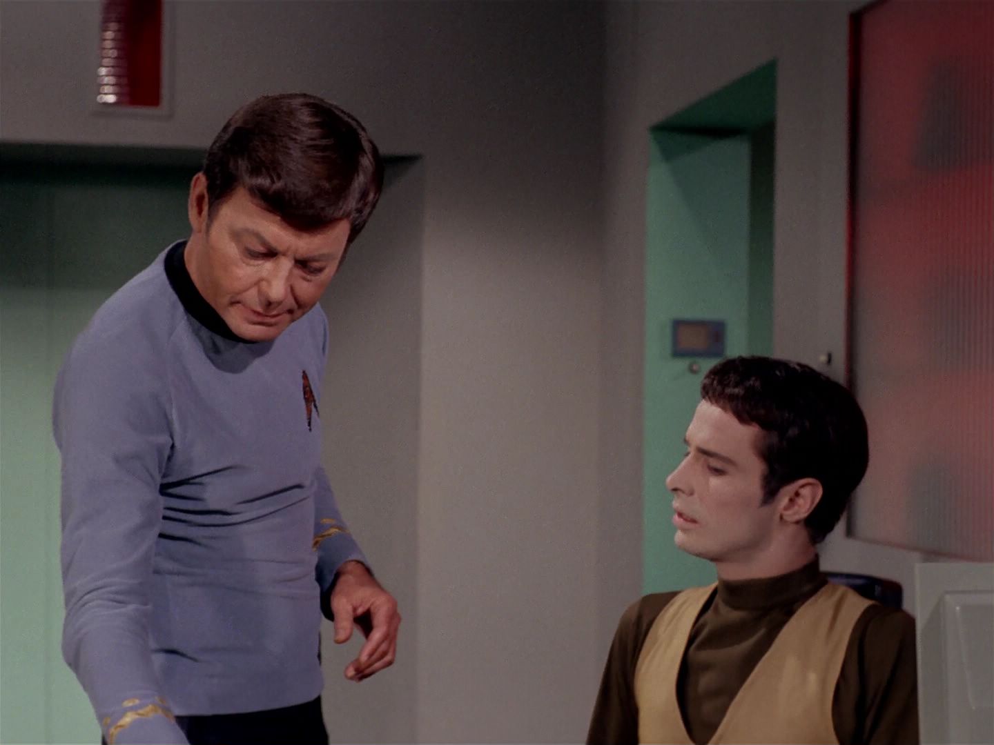 ariane179254_StarTrek_2x22_ByAnyOtherName_2207.jpg