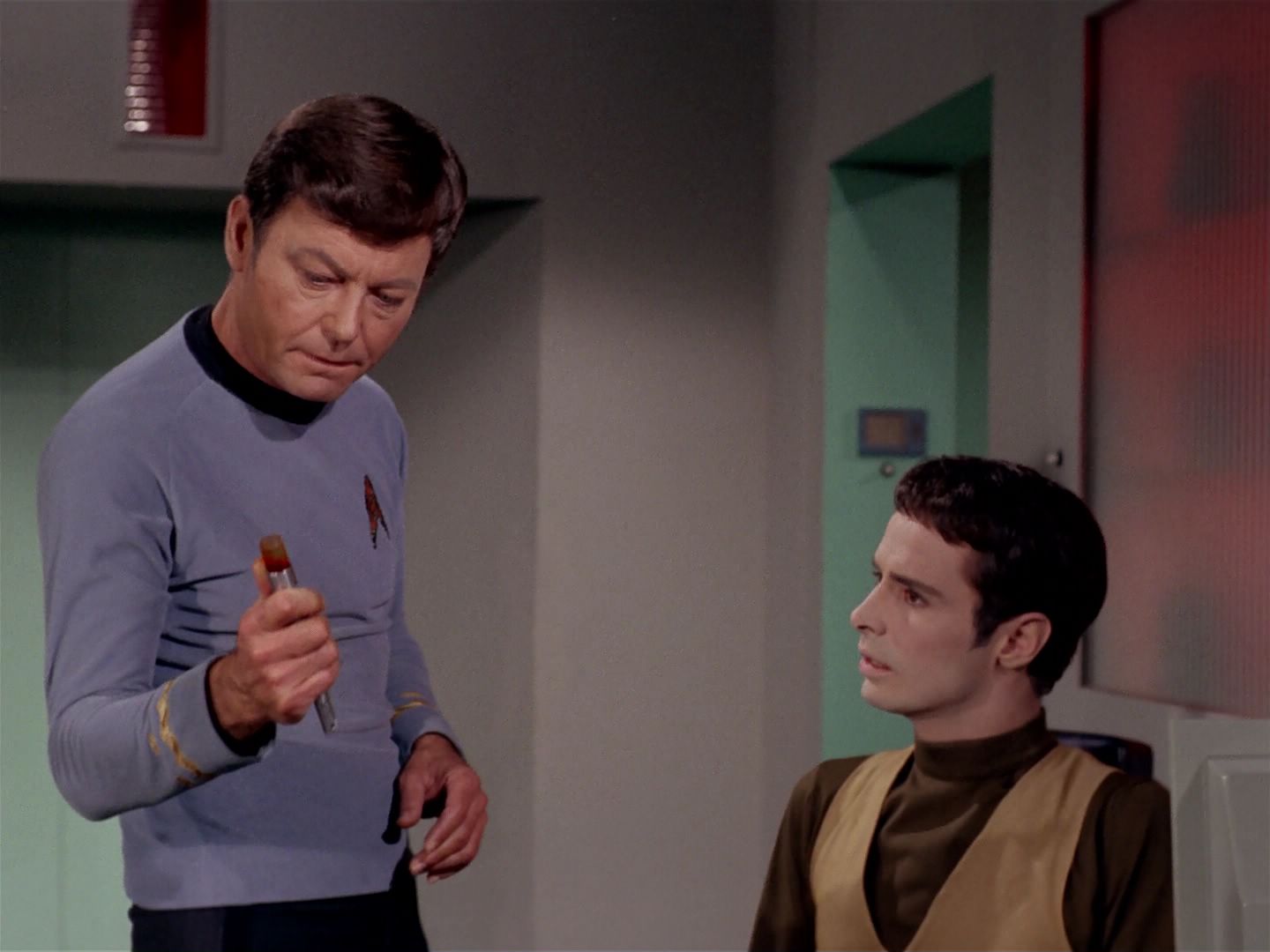 ariane179254_StarTrek_2x22_ByAnyOtherName_2208.jpg