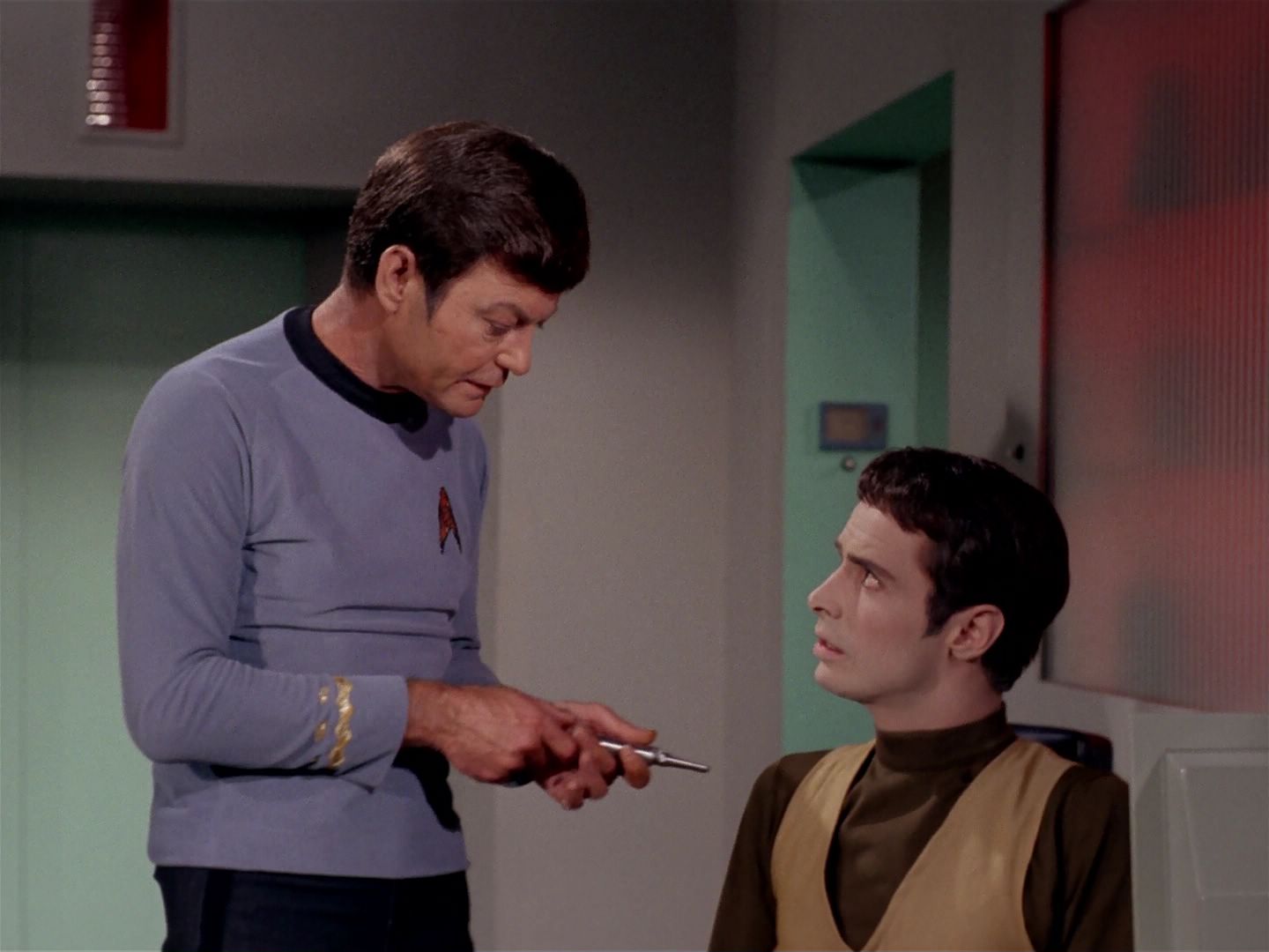 ariane179254_StarTrek_2x22_ByAnyOtherName_2216.jpg