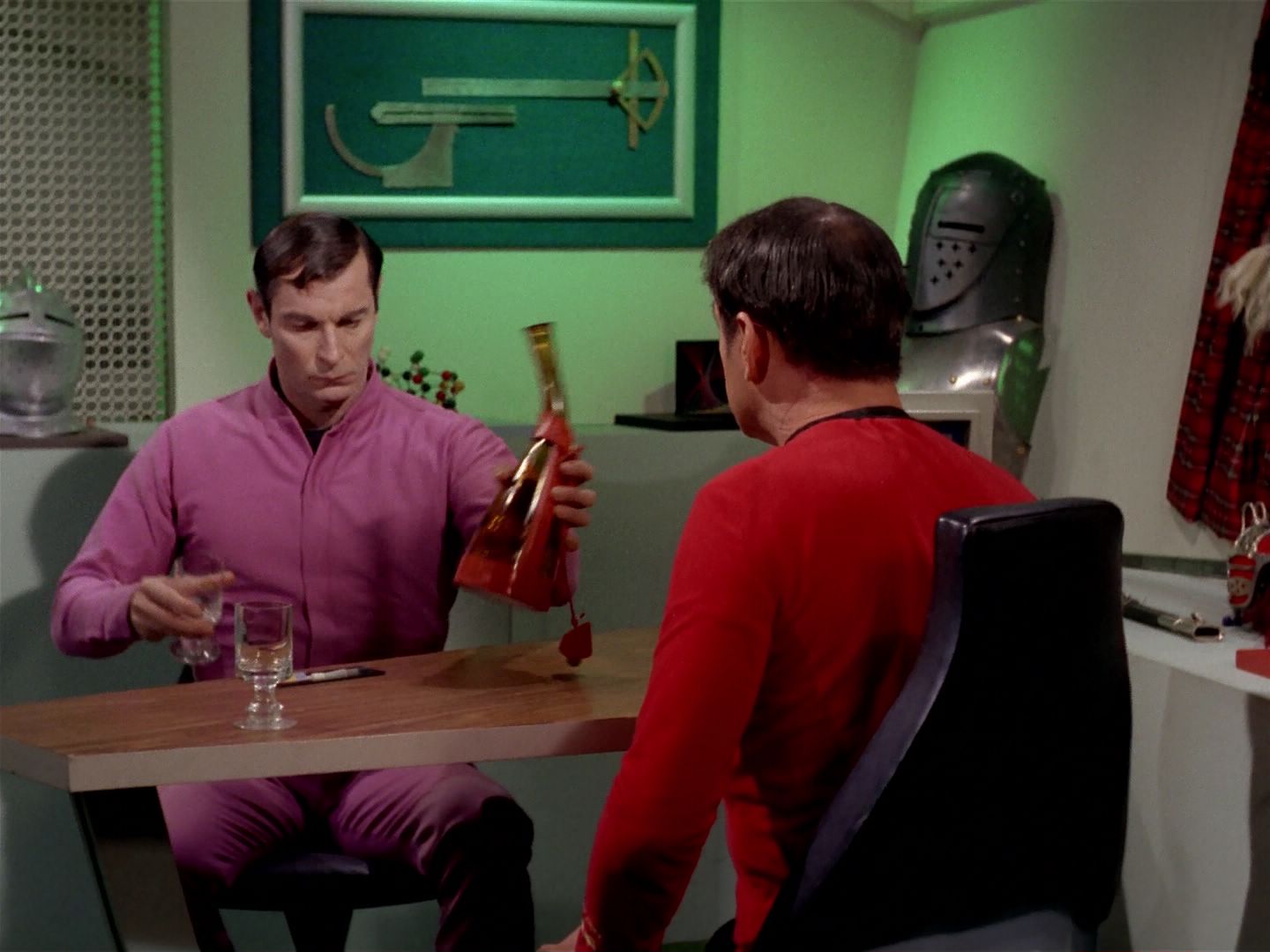 ariane179254_StarTrek_2x22_ByAnyOtherName_2239.jpg