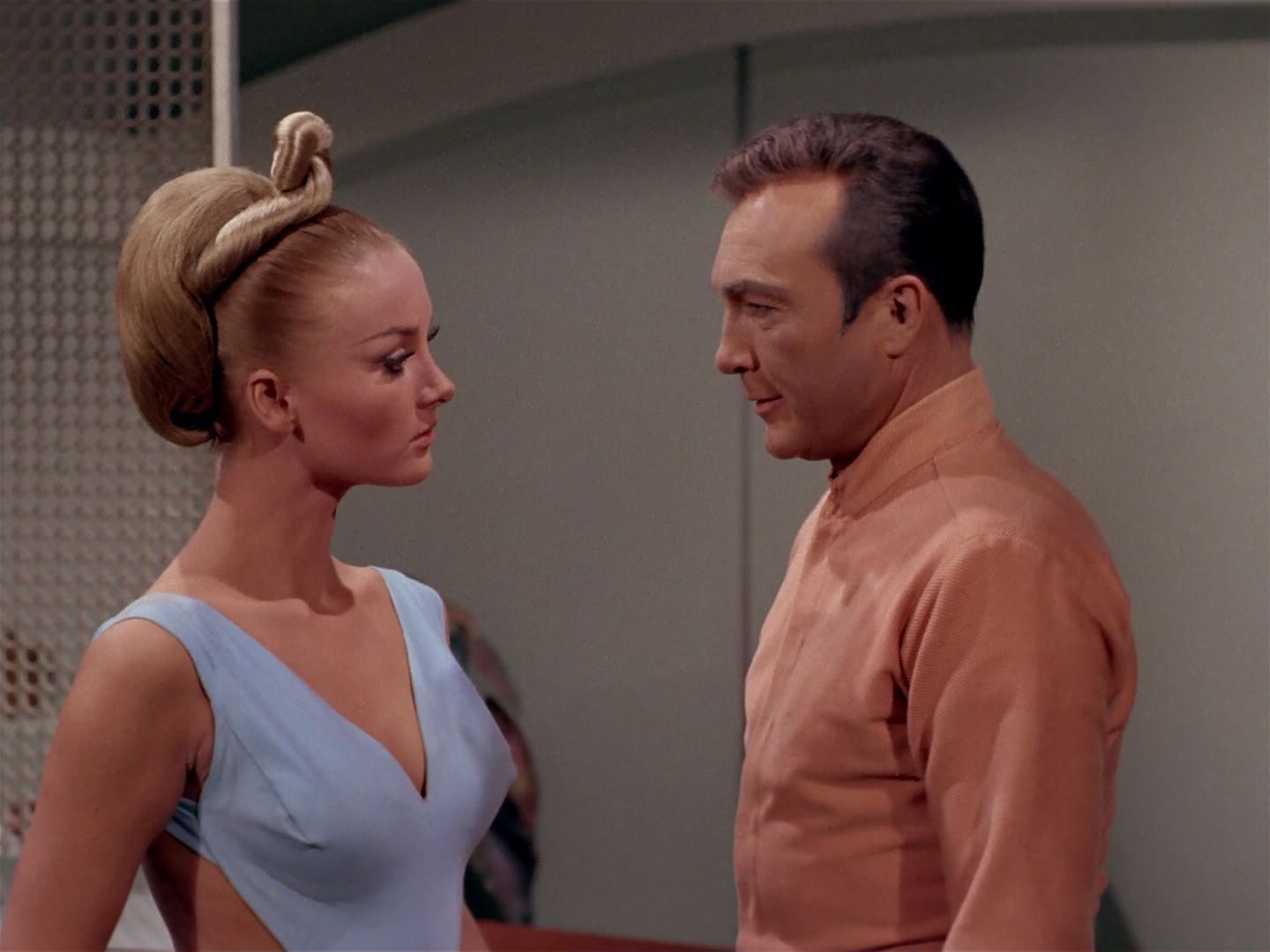 ariane179254_StarTrek_2x22_ByAnyOtherName_2406.jpg