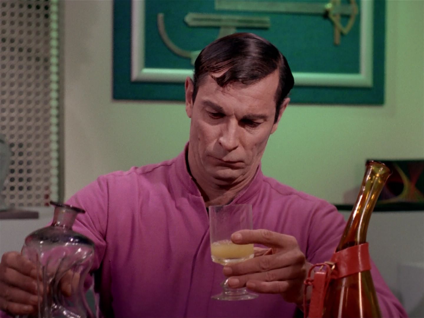 ariane179254_StarTrek_2x22_ByAnyOtherName_2411.jpg