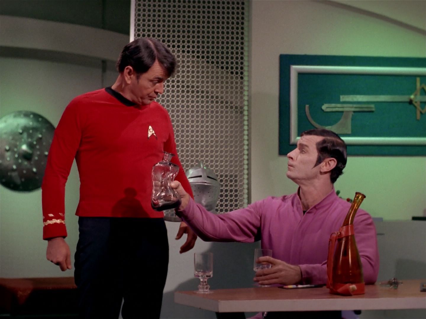 ariane179254_StarTrek_2x22_ByAnyOtherName_2425.jpg