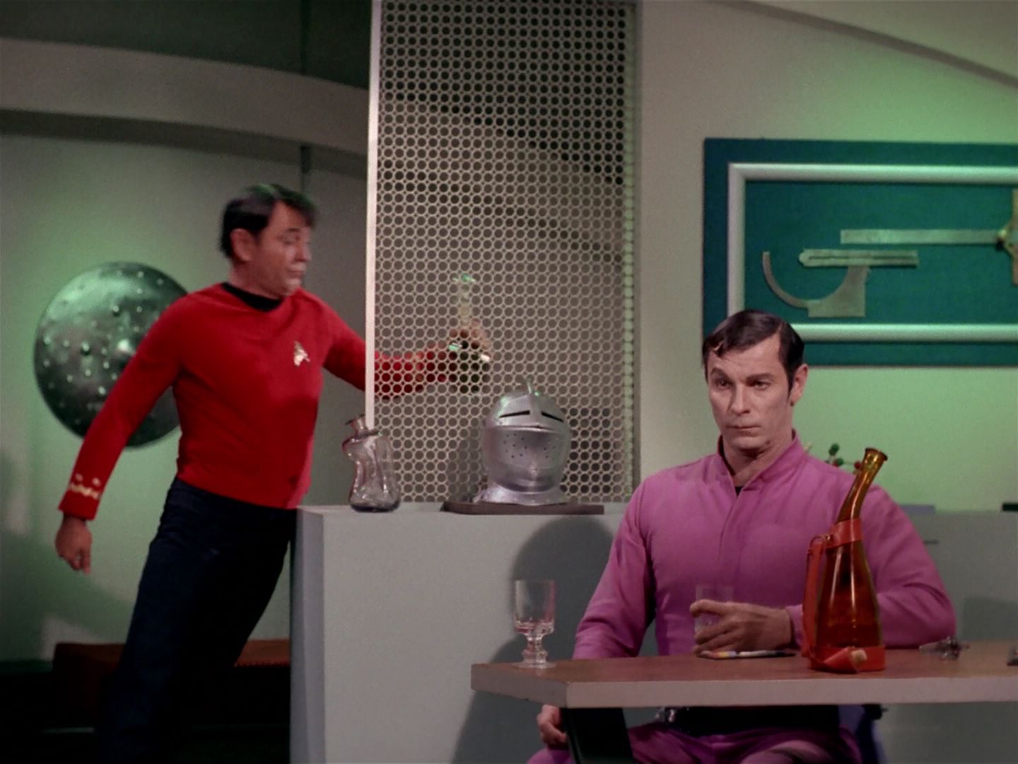 ariane179254_StarTrek_2x22_ByAnyOtherName_2523.jpg