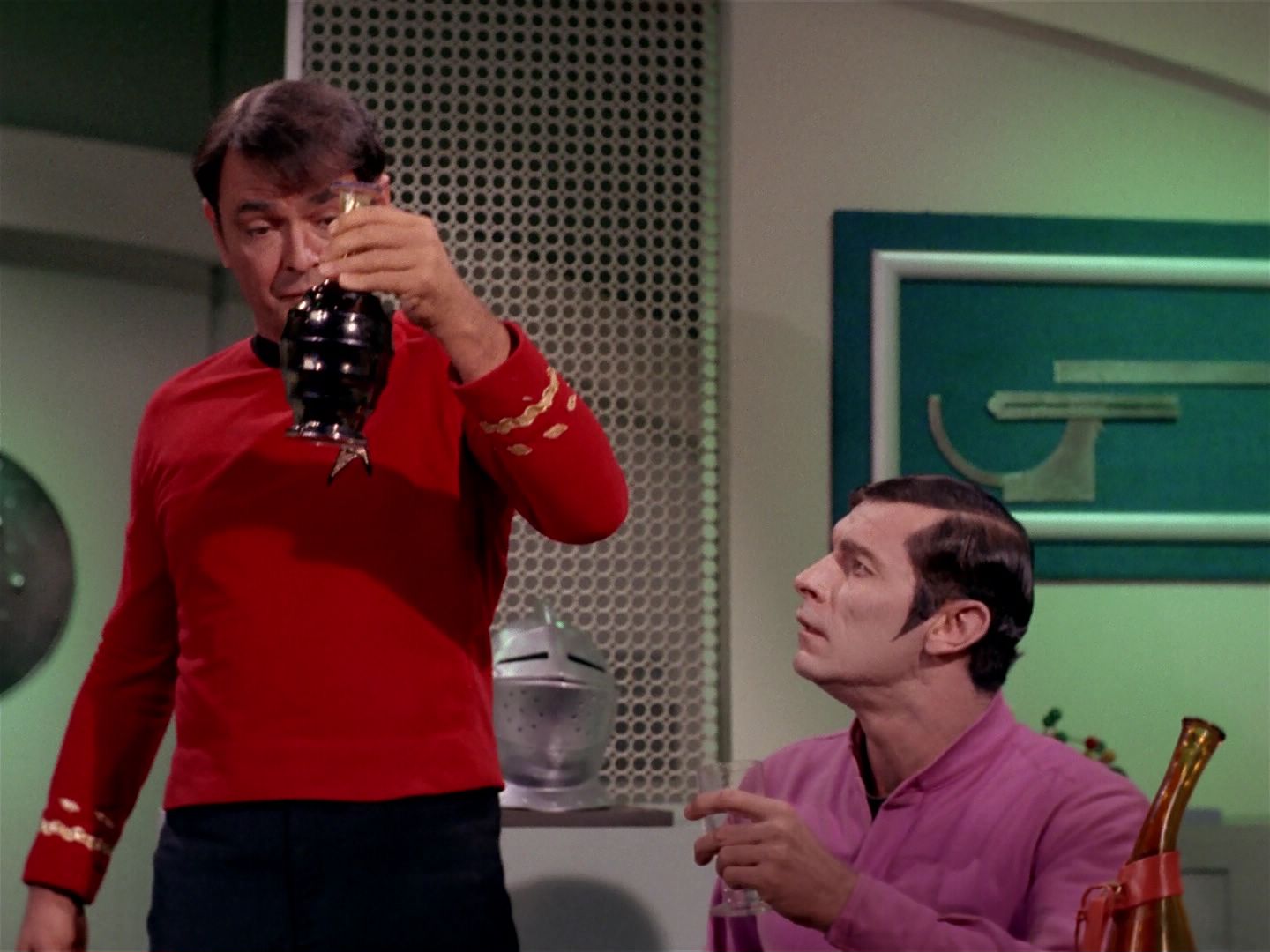 ariane179254_StarTrek_2x22_ByAnyOtherName_2536.jpg