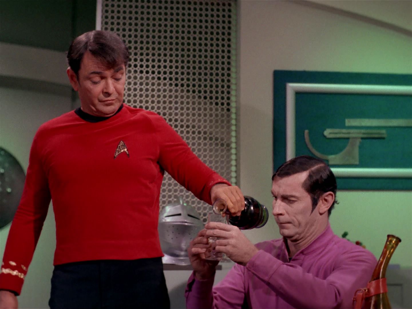 ariane179254_StarTrek_2x22_ByAnyOtherName_2541.jpg