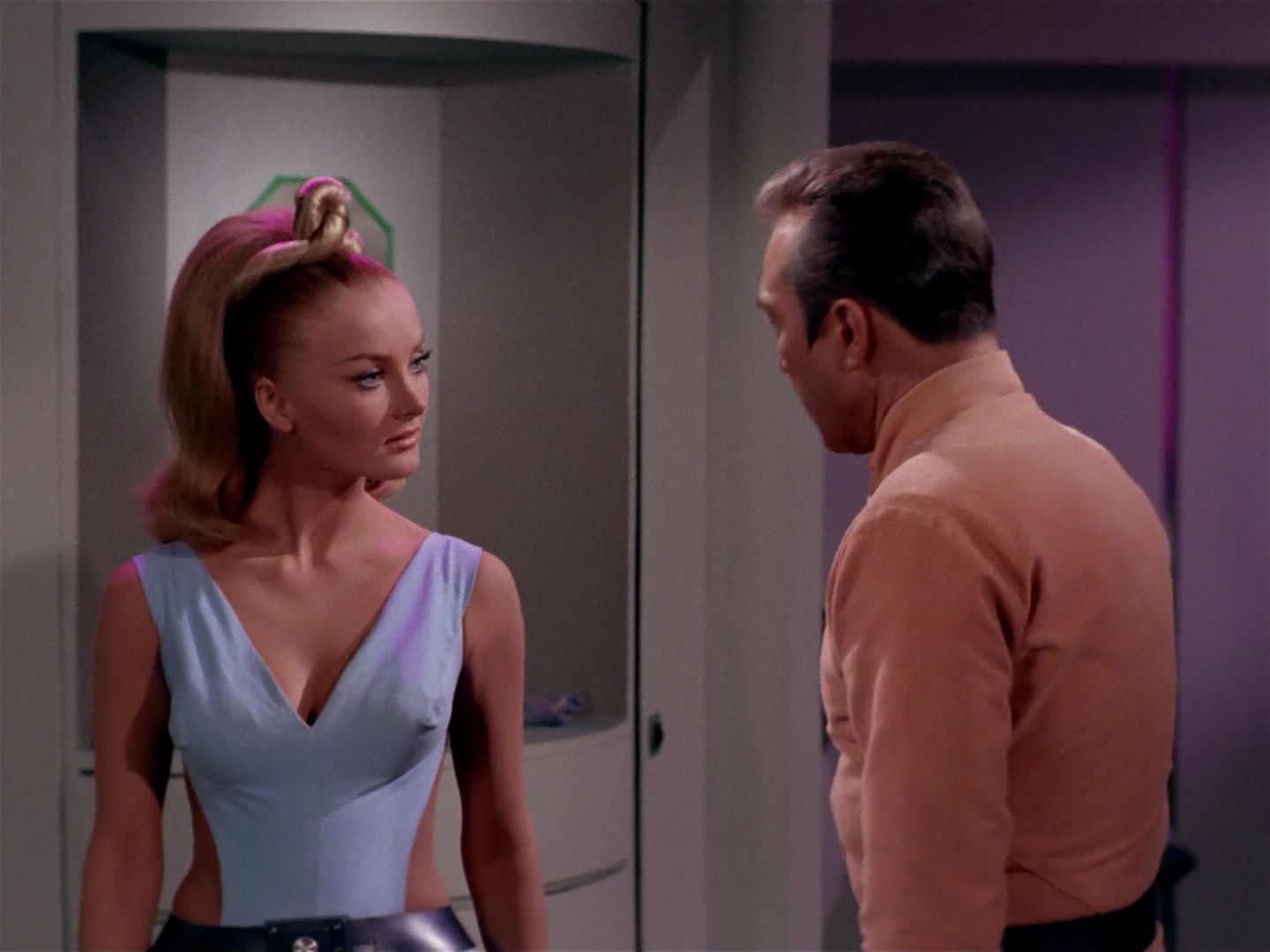 ariane179254_StarTrek_2x22_ByAnyOtherName_2555.jpg