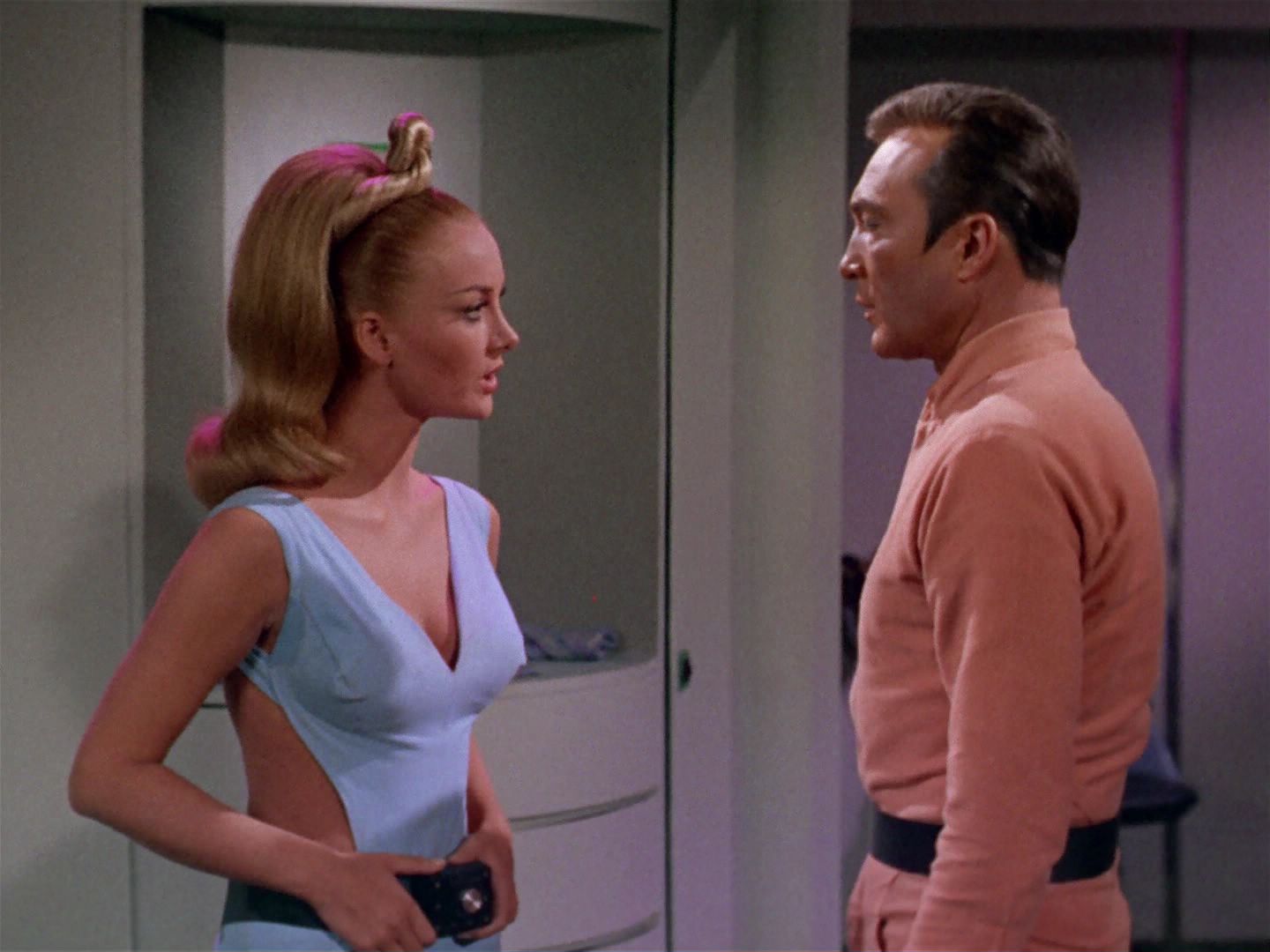 ariane179254_StarTrek_2x22_ByAnyOtherName_2577.jpg