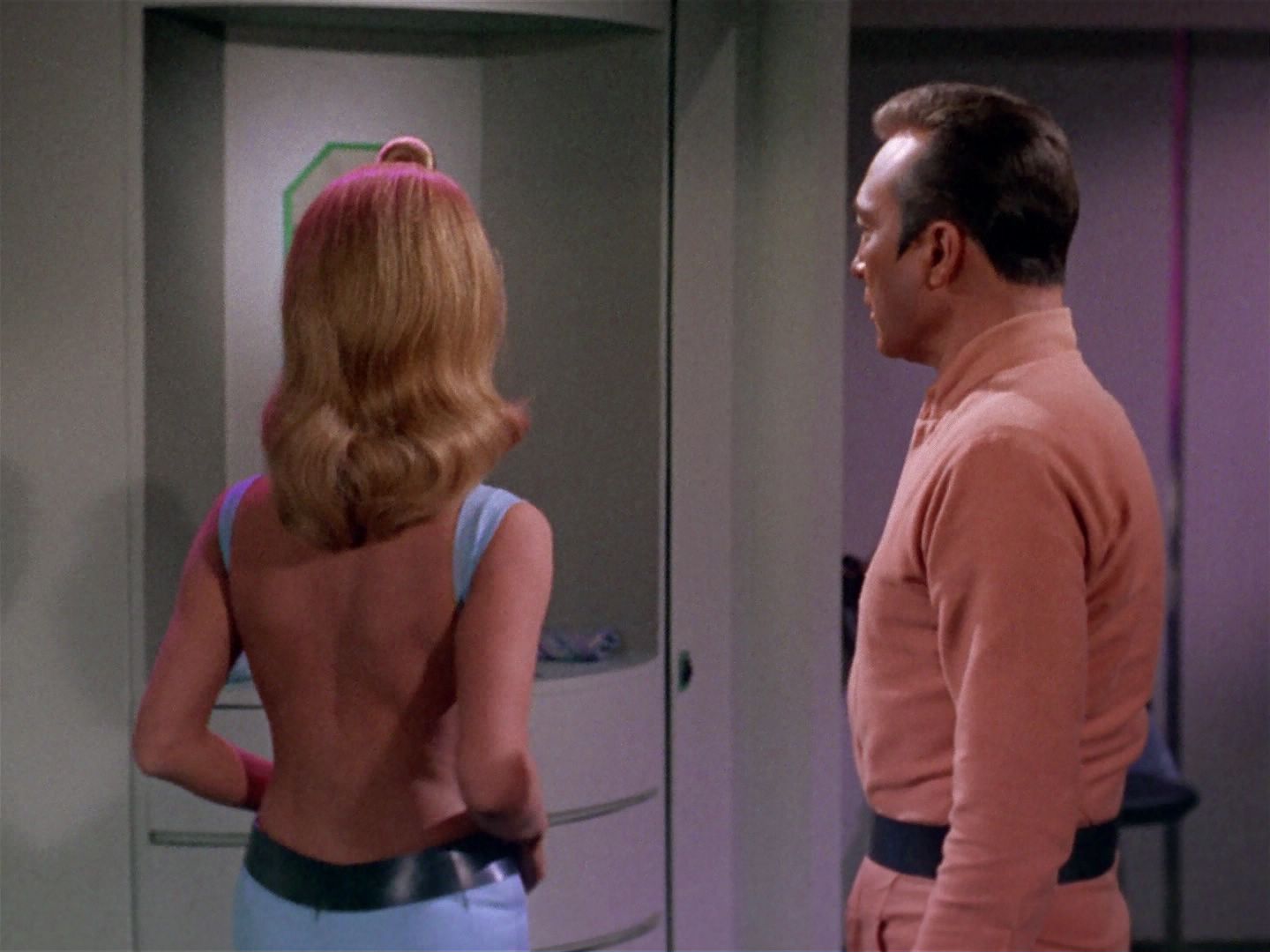 ariane179254_StarTrek_2x22_ByAnyOtherName_2583.jpg
