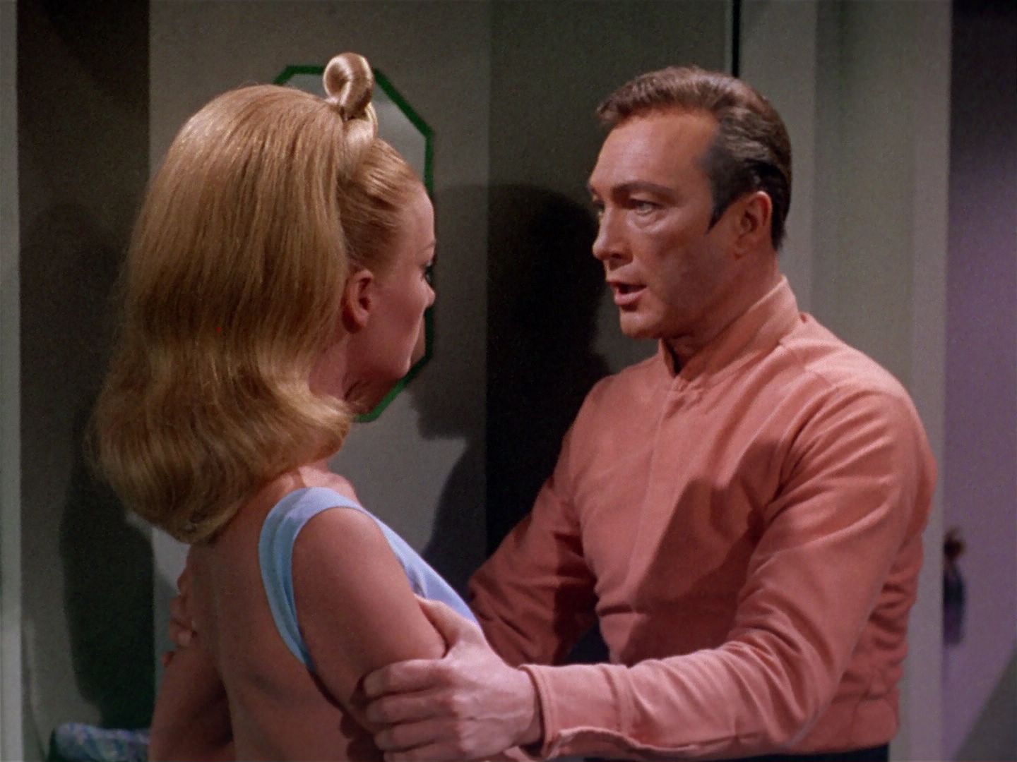 ariane179254_StarTrek_2x22_ByAnyOtherName_2591.jpg