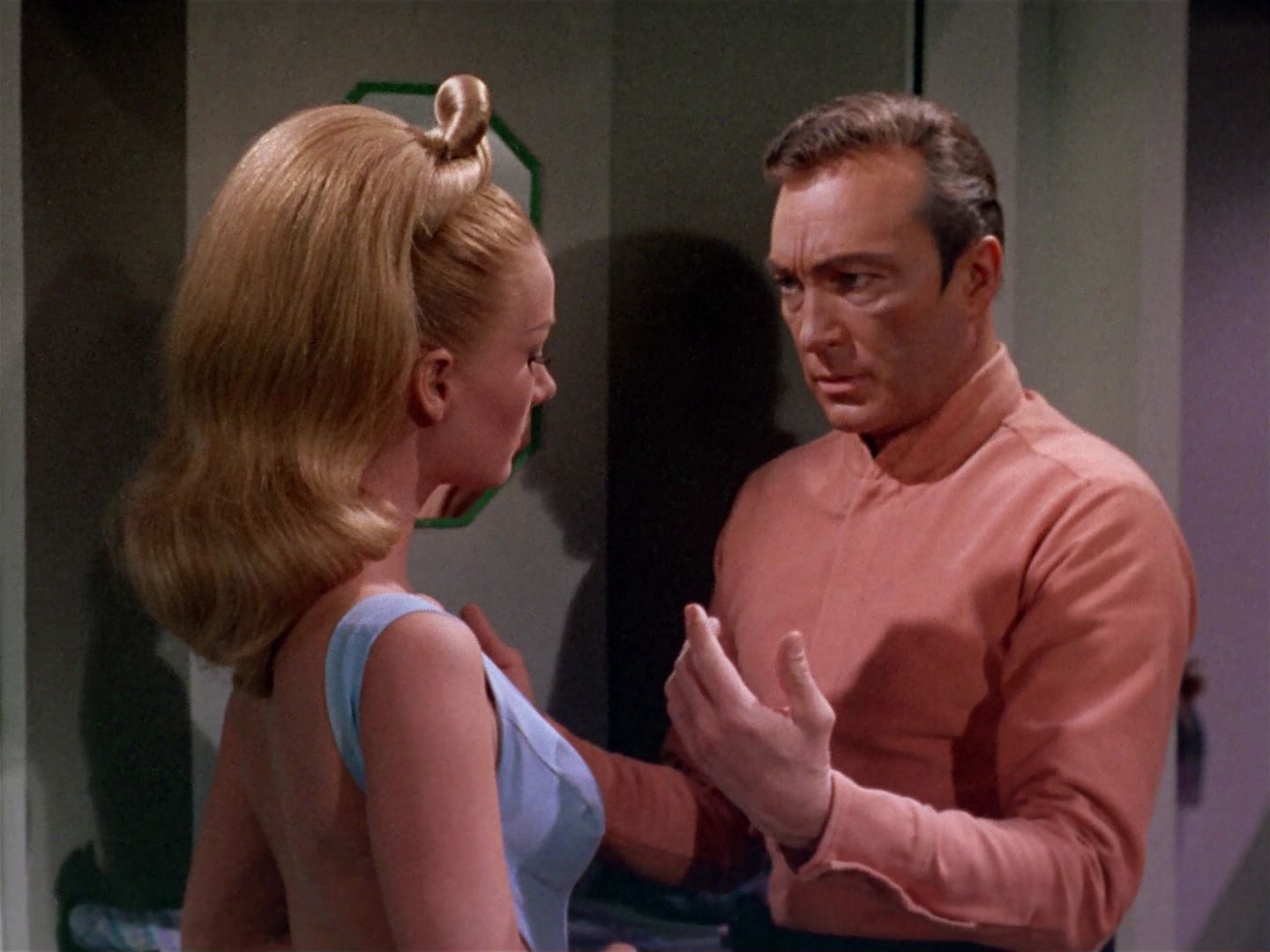 ariane179254_StarTrek_2x22_ByAnyOtherName_2599.jpg