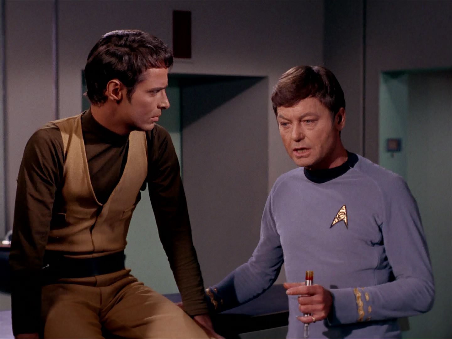 ariane179254_StarTrek_2x22_ByAnyOtherName_2618.jpg
